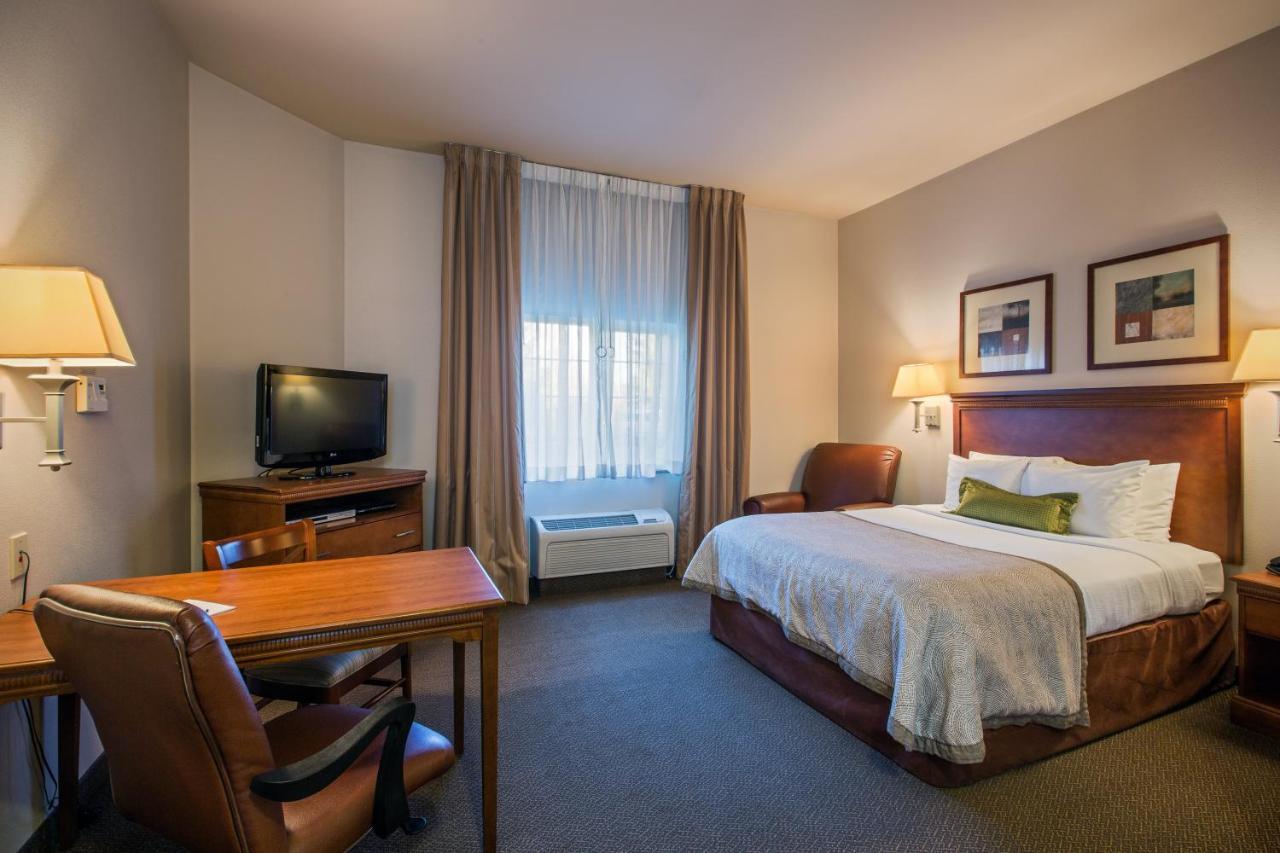 Candlewood Suites Lakewood, An Ihg Hotel Exterior photo