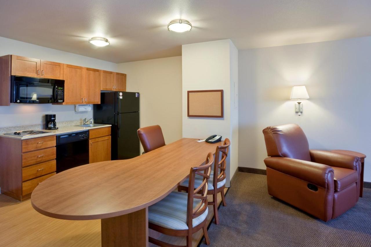 Candlewood Suites Lakewood, An Ihg Hotel Exterior photo